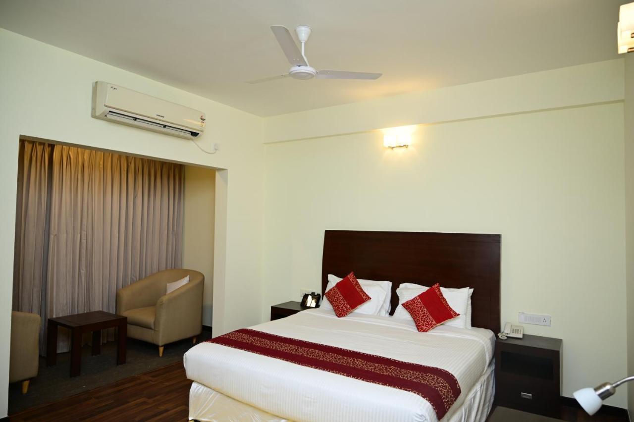 Hotel Sterling Keys By Tgi Bangalore Esterno foto